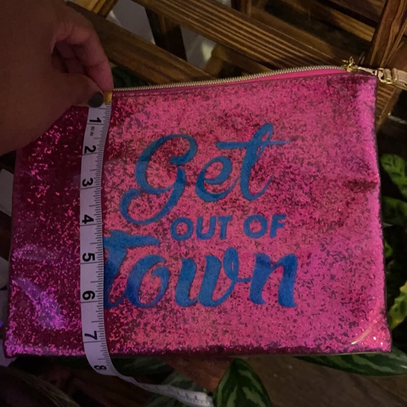 Flight 001 Glitter Travel Pouch - Get Out Of Town - Picture 6 of 6